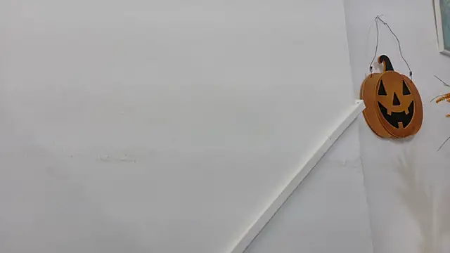 Snapshot of Lizbeth_Rouse chatting on November 1, 2025, 11:37 am Lizbeth Rouse online show from November 1, 2025, 11:37 am