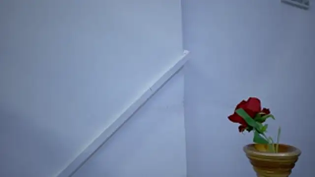 Snapshot of Lizbeth_Rouse chatting on November 15, 2025, 11:36 am Lizbeth Rouse online show from November 15, 2025, 11:36 am