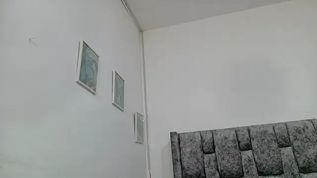 Snapshot of Lizbeth_Rouse chatting on November 23, 2025, 12:48 pm Lizbeth Rouse online show from November 23, 2025, 12:48 pm