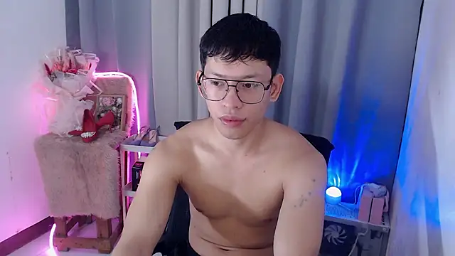 Snapshot of pinkcock_froi2305 chatting on March 29, 2026, 4:03 am pinkcock froi2305 online show from March 29, 2026, 4:03 am