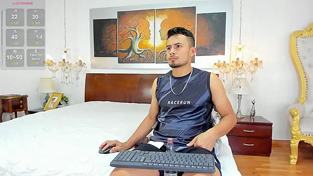 Valentiinoss online show from February 14, 2026, 9:04 pm