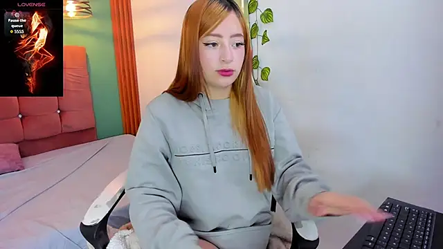 Snapshot of Aisha_andy chatting on November 25, 2025, 4:13 am Aisha andy online show from November 25, 2025, 4:13 am