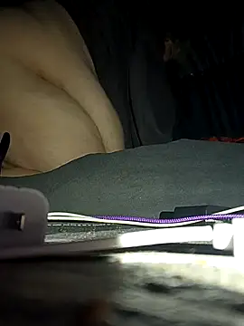 Snapshot of PainPriness chatting on October 30, 2025, 1:04 am PainPriness online show from October 30, 2025, 1:04 am