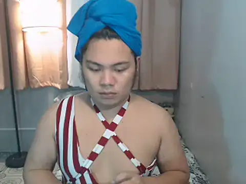 Snapshot of TSbrianaHugeCock chatting on July 13, 2026, 11:42 am TSbrianaHugeCock online show from July 13, 2026, 11:42 am