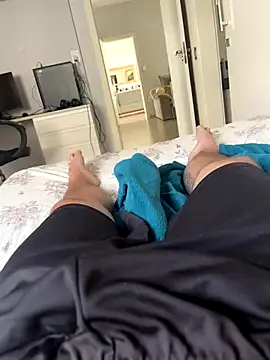 Novinho16cmz online show from November 7, 2025, 4:00 pm