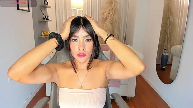 Natalia Leon8 online show from November 3, 2025, 4:17 am