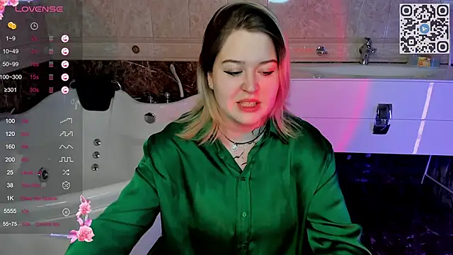 HelenHartt online show from November 16, 2025, 1:54 am