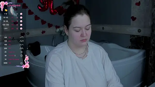 Snapshot of HelenHartt chatting on February 20, 2026, 9:00 am HelenHartt online show from February 20, 2026, 9:00 am