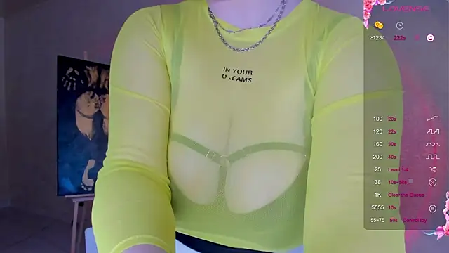 Snapshot of HelenHartt chatting on March 8, 2026, 8:28 am HelenHartt online show from March 8, 2026, 8:28 am