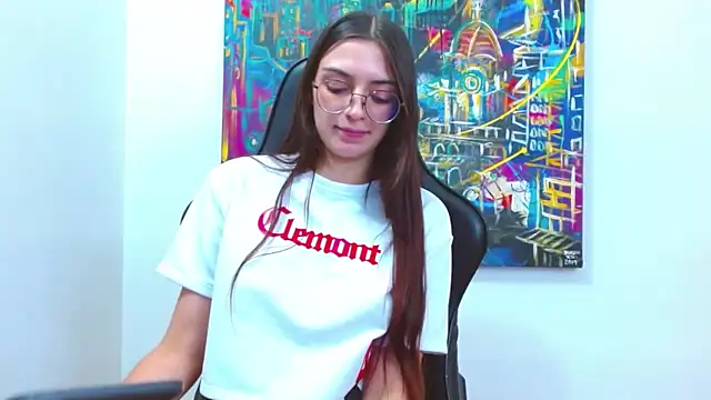 Snapshot of Lea_Deluc chatting on March 15, 2026, 6:48 pm Lea Deluc online show from March 15, 2026, 6:48 pm