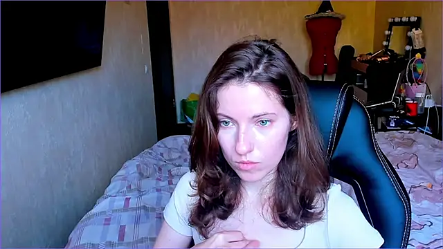 Snapshot of Agata_in_Wonderland chatting on October 3, 2025, 8:49 am Agata in Wonderland online show from October 3, 2025, 8:49 am