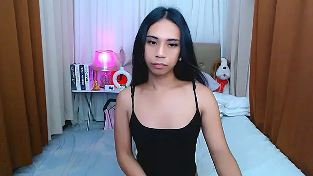scarlet smith7 online show from May 18, 2026, 1:50 am