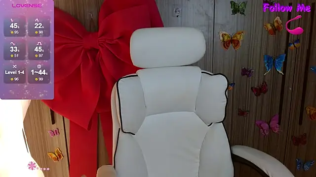 Snapshot of Boobyy-Bae chatting on June 17, 2026, 5:18 am Boobyy-Bae online show from June 17, 2026, 5:18 am