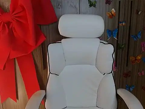 Boobyy-Bae online show from May 8, 2026, 4:16 am