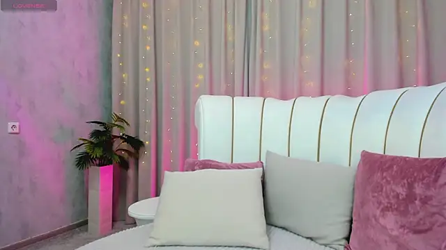 Snapshot of _Sunpuddle chatting on March 5, 2026, 12:51 am Sunpuddle online show from March 5, 2026, 12:51 am