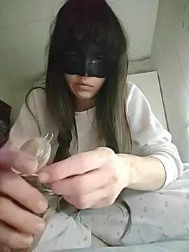 SweetSun69 online show from February 4, 2026, 9:32 pm