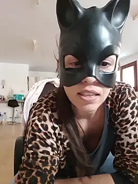 SweetSun69 online show from May 4, 2026, 4:32 pm