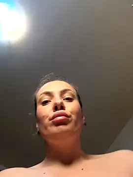 emmasweett11 online show from October 8, 2025, 12:39 pm