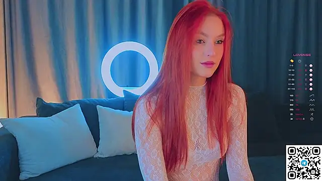 GildedKitten online show from October 16, 2025, 5:43 pm