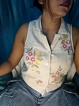 Snapshot of Horny_Ishika chatting on April 10, 2026, 5:42 pm Horny Ishika online show from April 10, 2026, 5:42 pm