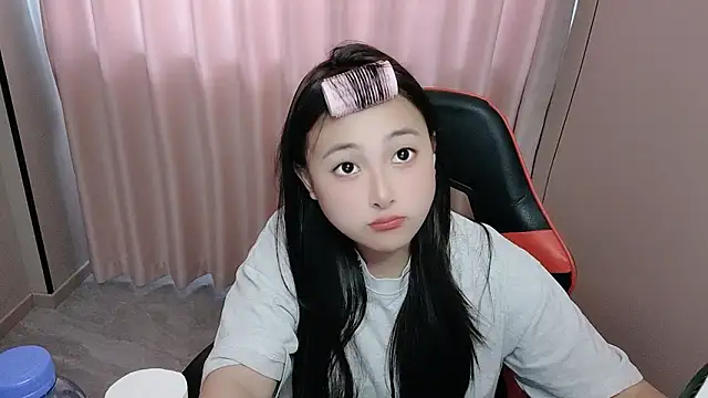 Snapshot of xxz98 chatting on April 30, 2026, 7:59 am xxz98 online show from April 30, 2026, 7:59 am