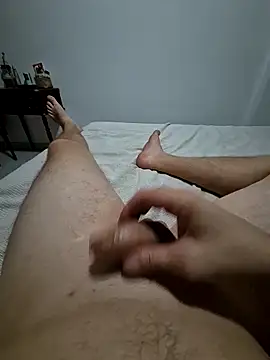 Snapshot of tonipit chatting on September 18, 2025, 9:18 pm tonipit online show from September 18, 2025, 9:18 pm