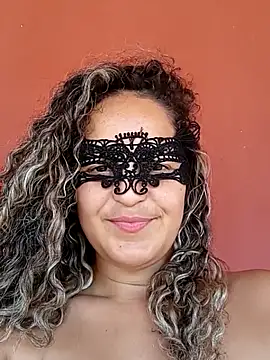 Snapshot of RaphinhaSanches chatting on October 16, 2025, 5:10 pm RaphinhaSanches online show from October 16, 2025, 5:10 pm