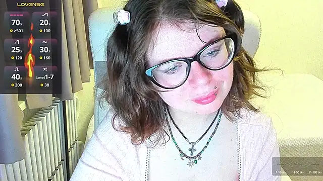 MilisaSweet777 online show from October 11, 2025, 7:04 pm