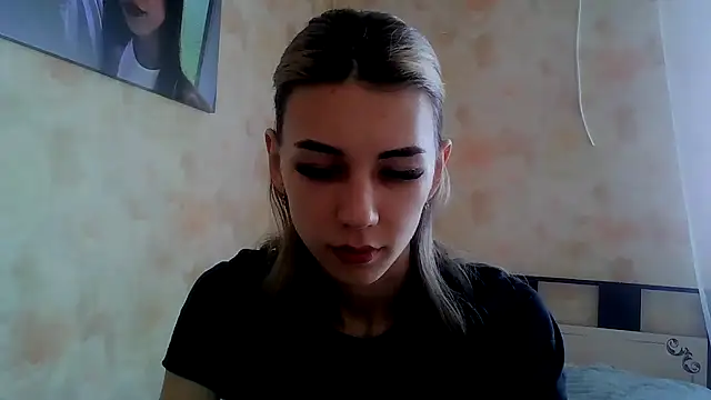 Snapshot of Crazy_Empresis chatting on April 3, 2026, 5:25 am Crazy Empresis online show from April 3, 2026, 5:25 am