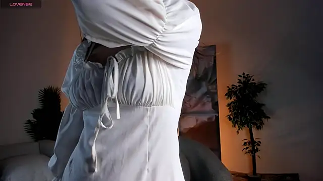 Snapshot of EvonTracey chatting on November 5, 2025, 11:02 am EvonTracey online show from November 5, 2025, 11:02 am