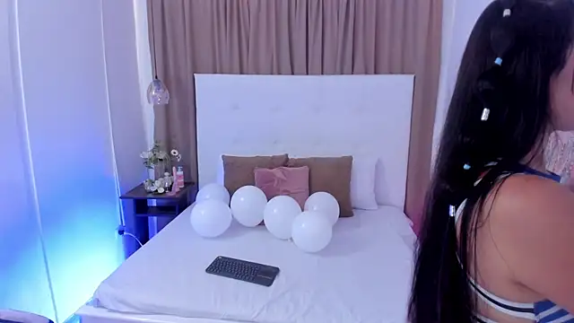 Amy house  online show from September 23, 2025, 7:32 pm