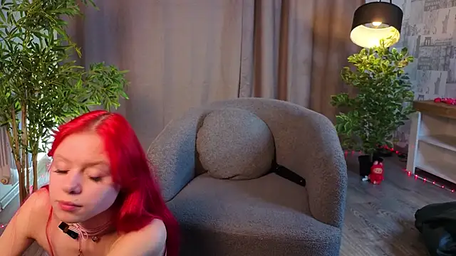 TiannaBorlace online show from June 7, 2026, 1:16 pm