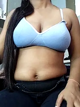 Snapshot of Laxmi_89 chatting on May 2, 2026, 4:28 am Laxmi 89 online show from May 2, 2026, 4:28 am