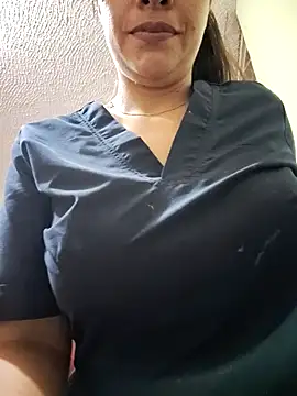 lana22 me online show from October 4, 2025, 6:48 am
