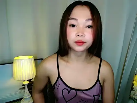 Snapshot of SultryCyraFoxmore chatting on May 15, 2026, 4:32 am SultryCyraFoxmore online show from May 15, 2026, 4:32 am