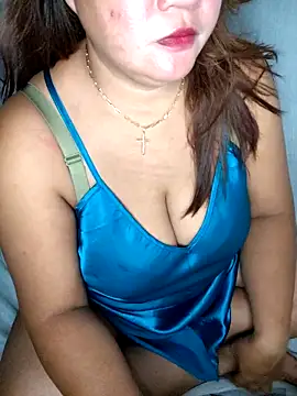 Snapshot of lady_rosie chatting on October 9, 2025, 1:11 pm lady rosie online show from October 9, 2025, 1:11 pm