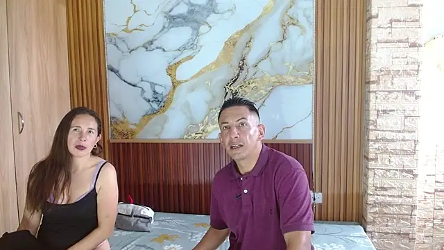 mollyandsam303av online show from February 4, 2026, 6:36 pm