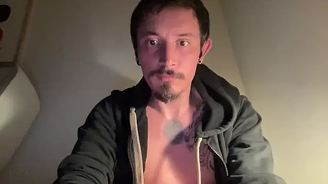 Snapshot of sunZfun chatting on November 8, 2025, 9:07 pm sunZfun online show from November 8, 2025, 9:07 pm