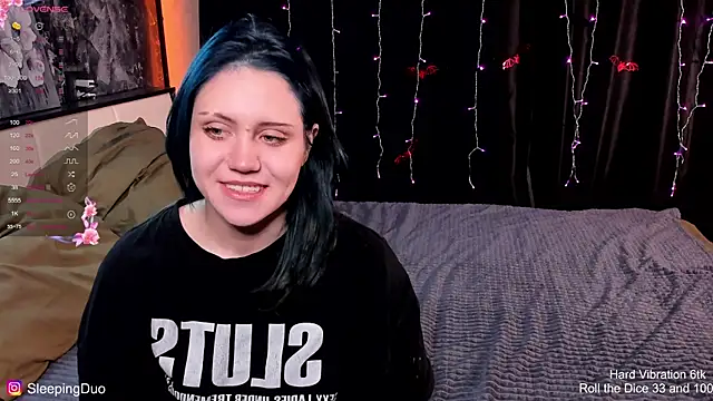 Threesomebabes online show from November 2, 2025, 1:05 pm