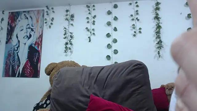 Samanta milf84 online show from January 15, 2026, 5:55 am