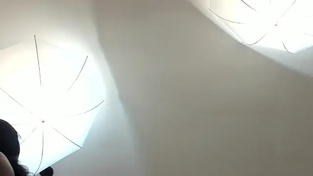 EXOTIC EBONY  online show from October 13, 2025, 7:04 pm