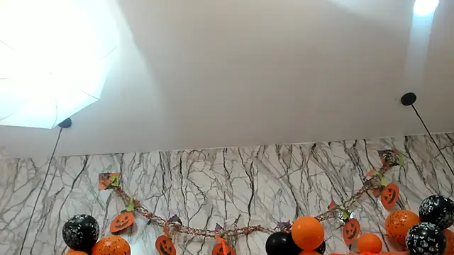 EXOTIC EBONY  online show from October 21, 2025, 7:02 pm