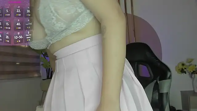 Snapshot of rei_cos chatting on November 7, 2025, 12:31 pm rei cos online show from November 7, 2025, 12:31 pm