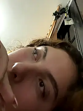 Snapshot of Samantha_2190 chatting on December 16, 2025, 4:17 am Samantha 2190 online show from December 16, 2025, 4:17 am