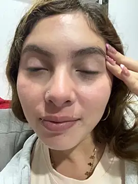 Snapshot of Samantha_2190 chatting on December 4, 2025, 5:28 am Samantha 2190 online show from December 4, 2025, 5:28 am