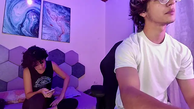 Snapshot of 2006_tgn chatting on November 20, 2025, 11:55 am 2006 tgn online show from November 20, 2025, 11:55 am