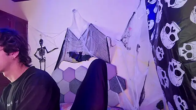 Snapshot of 2006_tgn chatting on November 2, 2025, 11:59 am 2006 tgn online show from November 2, 2025, 11:59 am