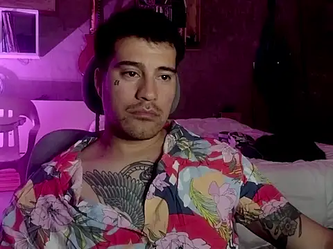 parca13 online show from November 19, 2025, 2:55 am