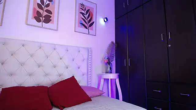 Snapshot of barbyehot chatting on November 30, 2025, 12:00 am barbyehot online show from November 30, 2025, 12:00 am