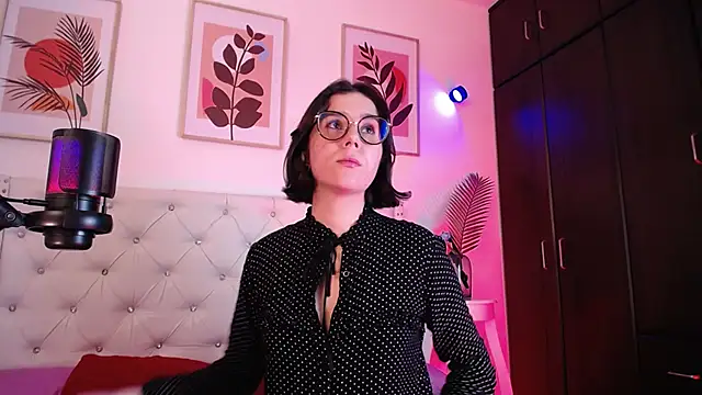 Snapshot of barbyehot chatting on November 24, 2025, 10:43 pm barbyehot online show from November 24, 2025, 10:43 pm